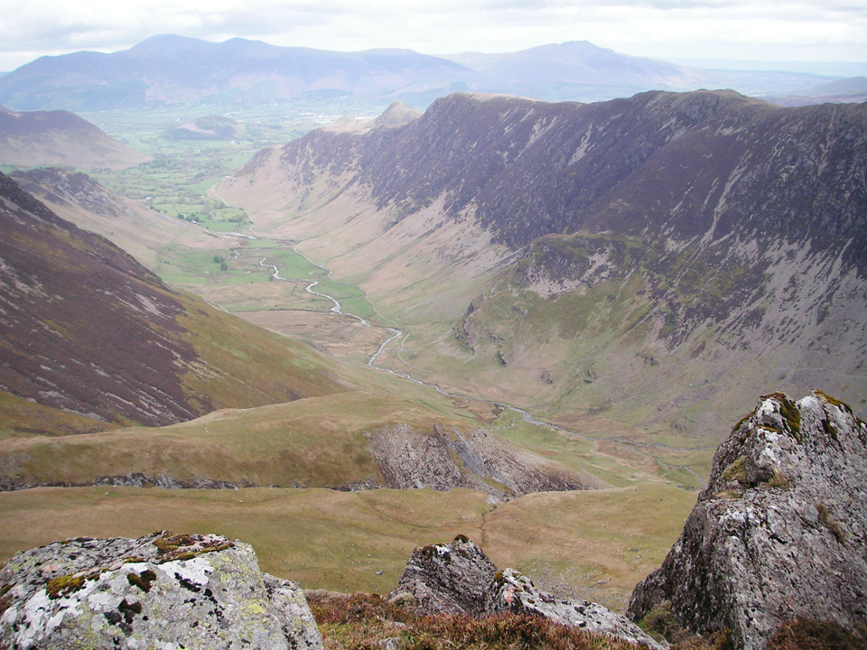 head-of-newlands-towards-catbells