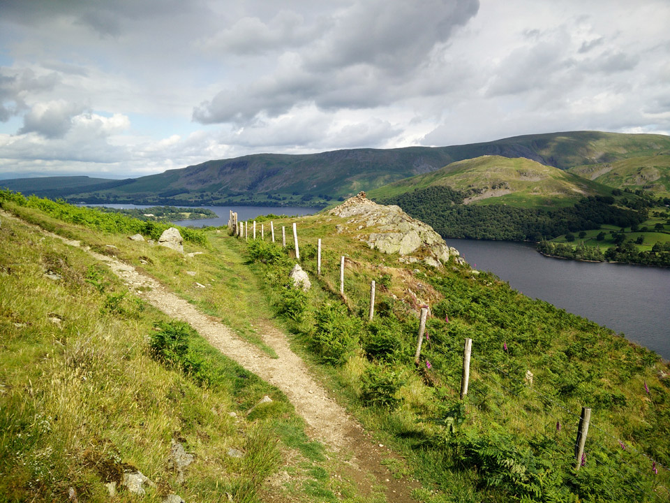 yew-crag-towards-hallin-fell