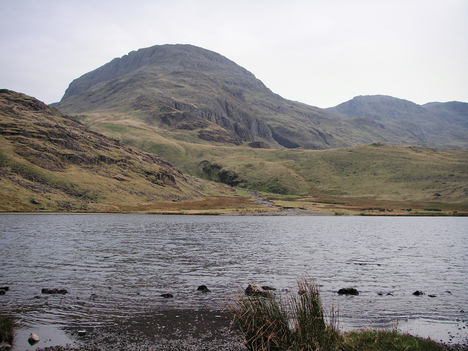 styhead-tarn-and-great-end